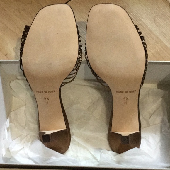 NICE! NIB Daniel Barbara Gold Kitten Heel Sandals. - Picture 6 of 6